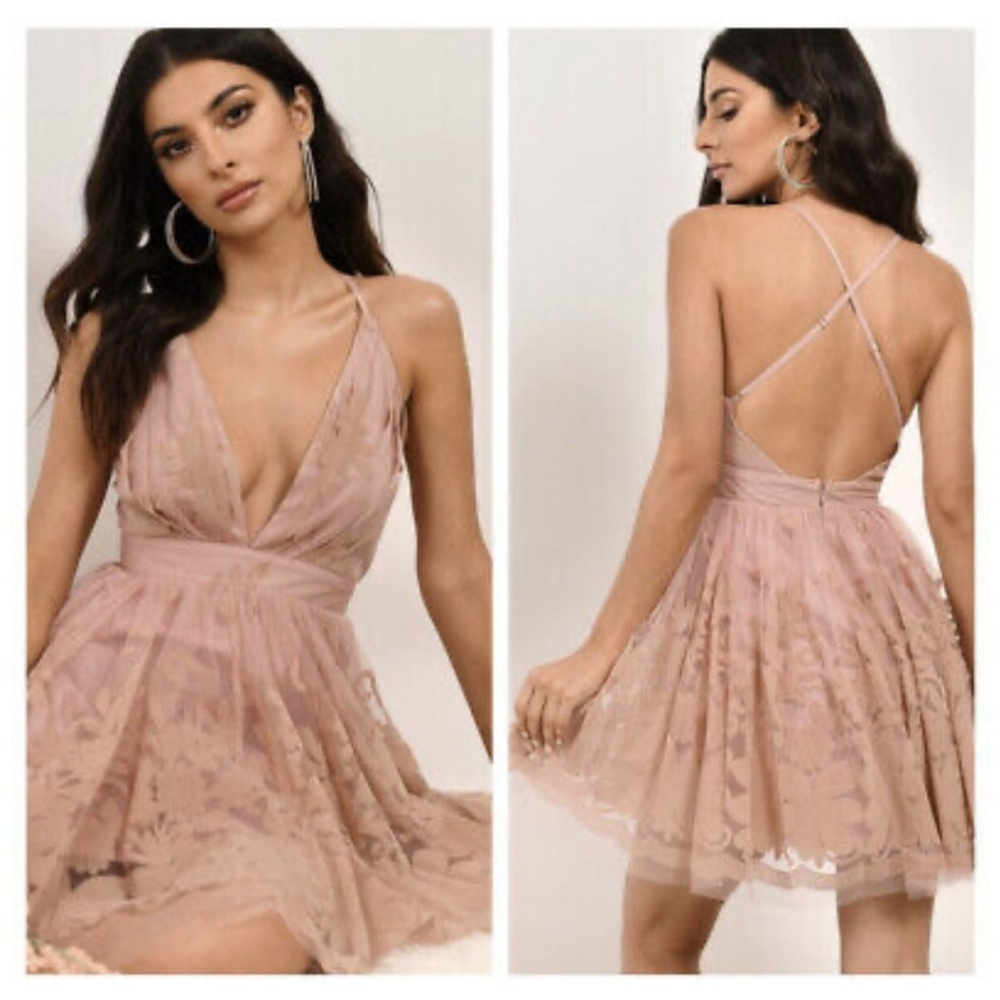 NWT Luxxel Mini Halle Dress With Velvet Floral Detail